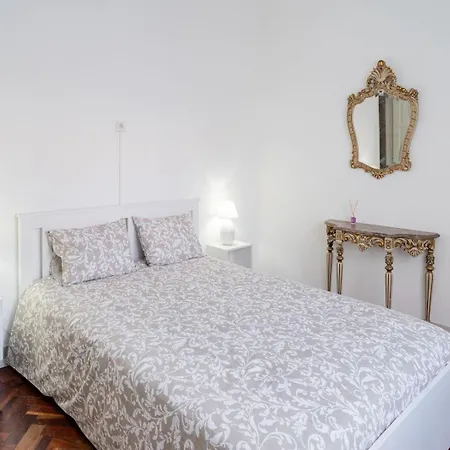 Casa D'** Avo Apartment *